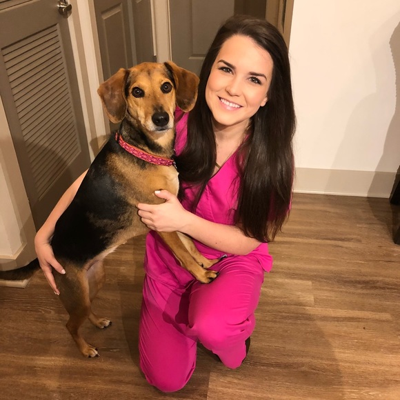 Meet your Posher, Lindsay - Picture 4 of 4